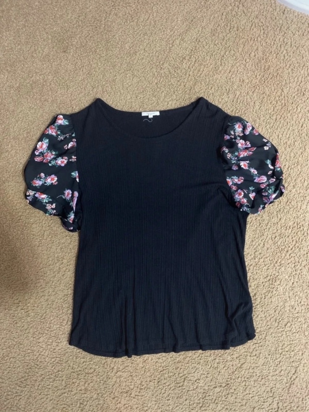 Maurice’s Black Top With Floral Puff Sleeves